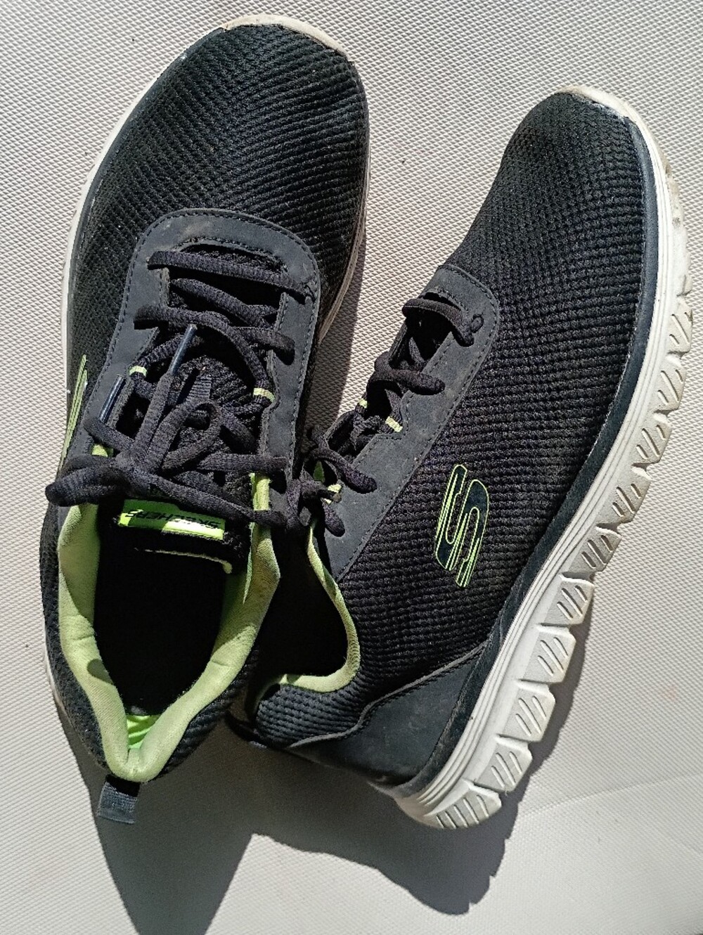 Skechers Sport Women's Summits Sneakers Black Lime Green 9.5